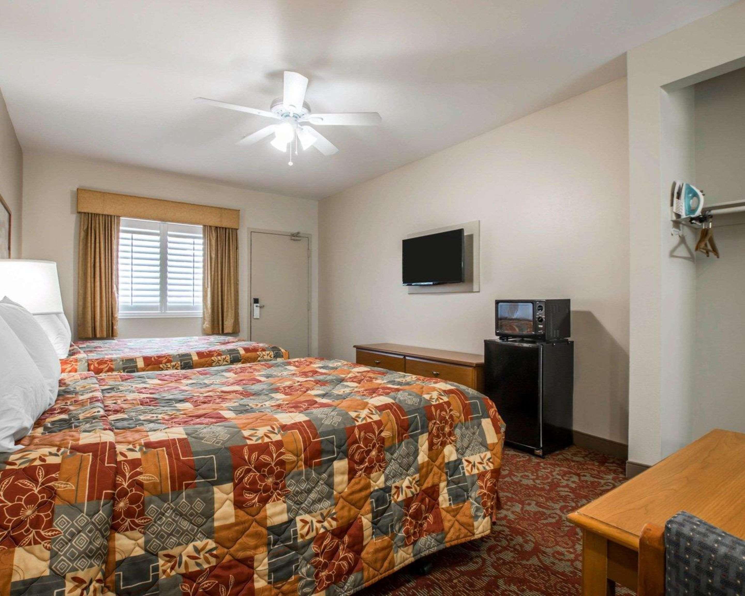 Rodeway Inn Encinitas North Bagian luar foto