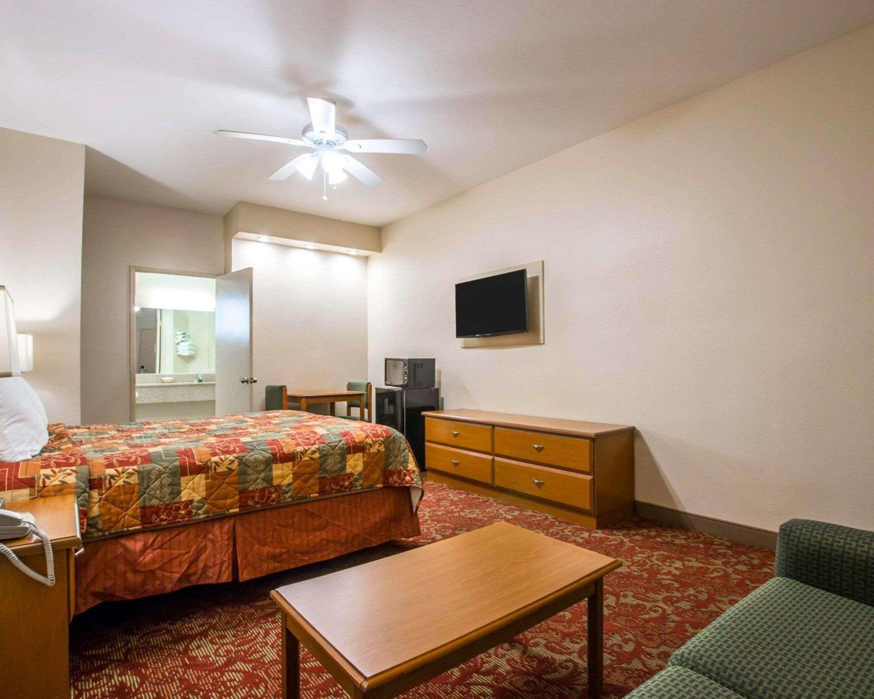 Rodeway Inn Encinitas North Bagian luar foto