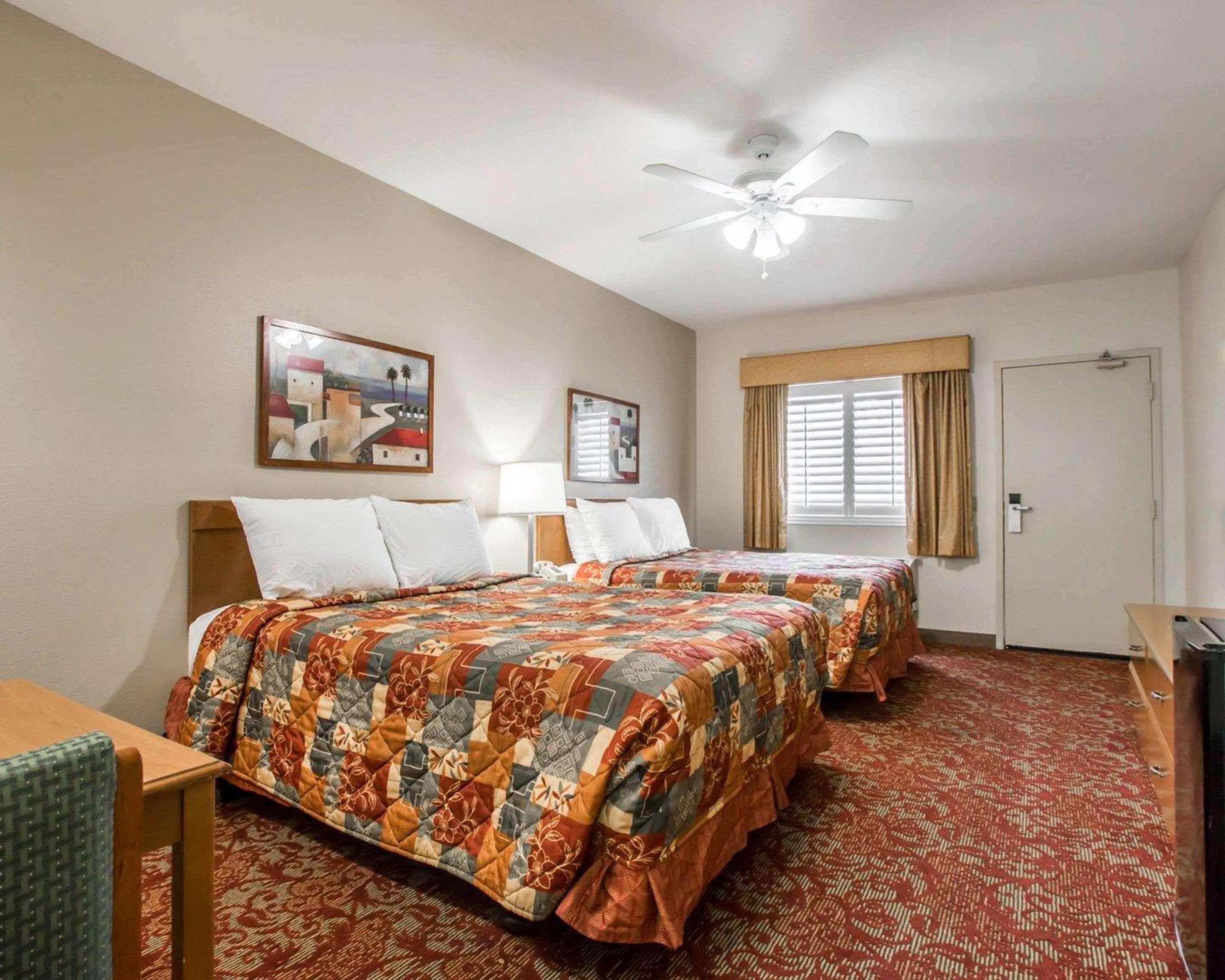 Rodeway Inn Encinitas North Bagian luar foto