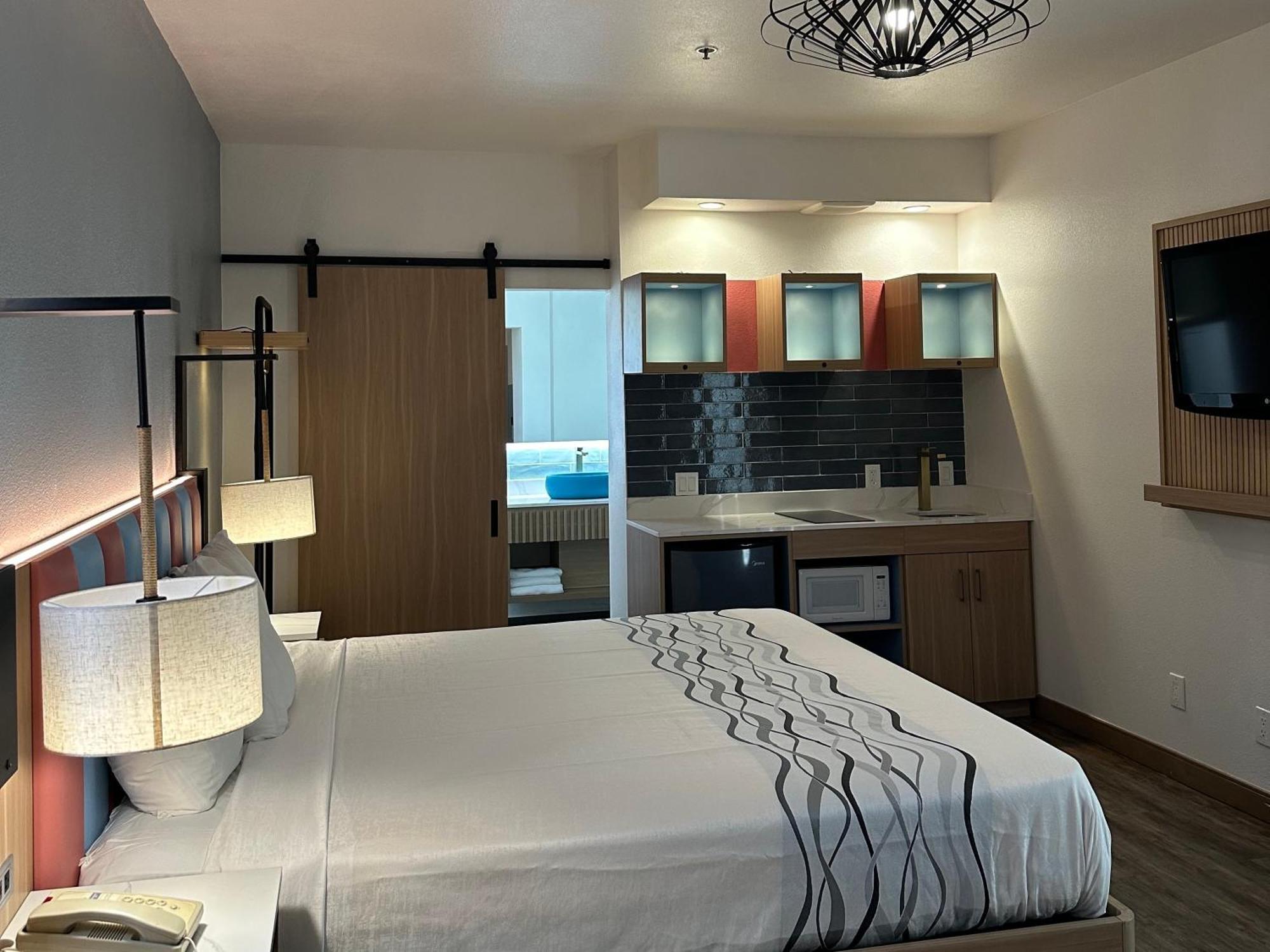 Rodeway Inn Encinitas North Bagian luar foto
