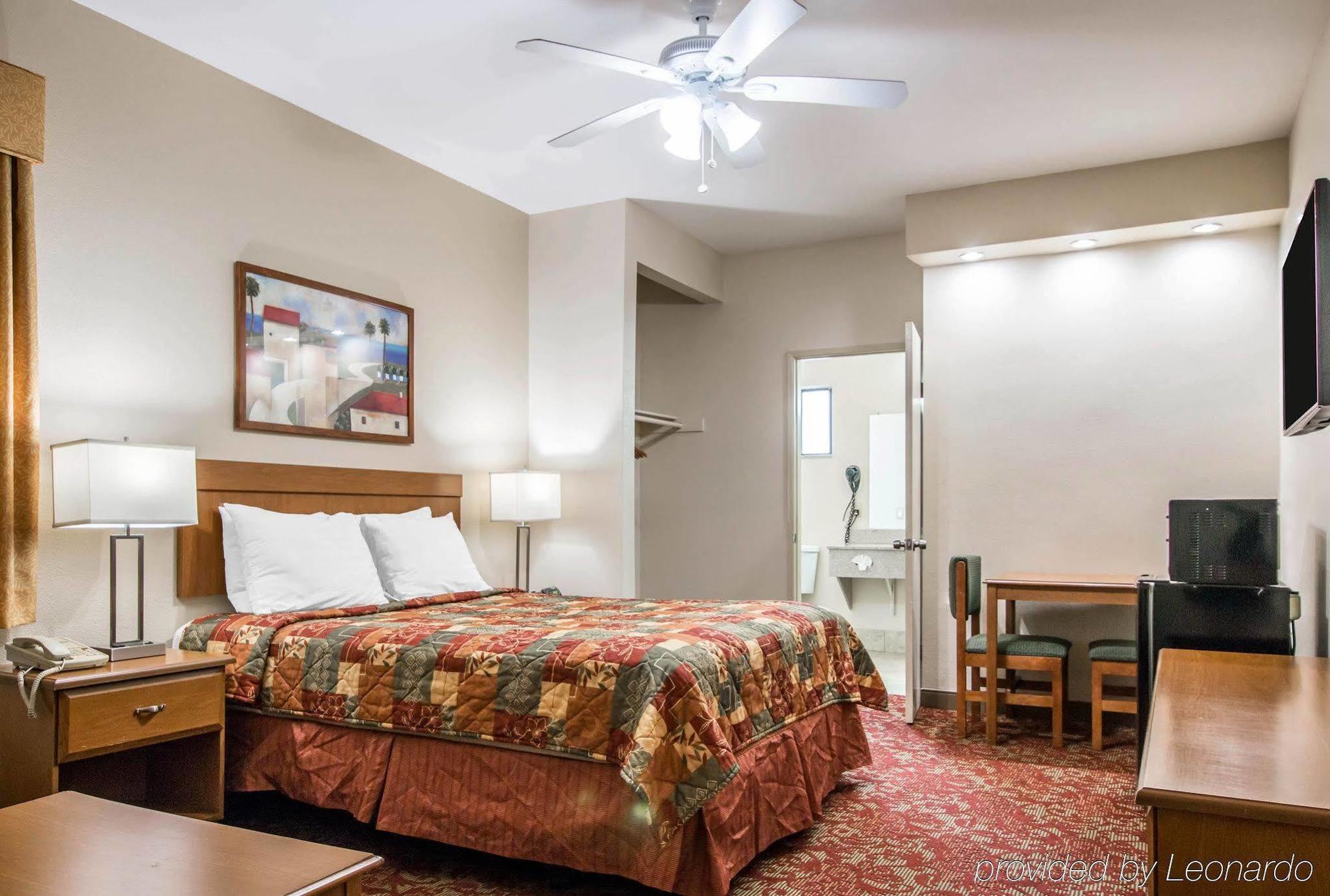 Rodeway Inn Encinitas North Bagian luar foto